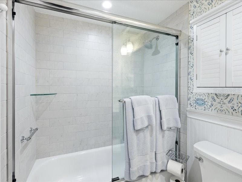 1848 SHORE DRIVE S 101 photo 25
