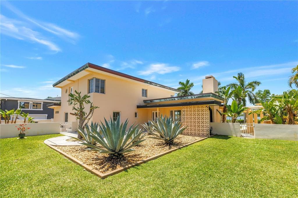 2781 BAYSIDE DRIVE S 2