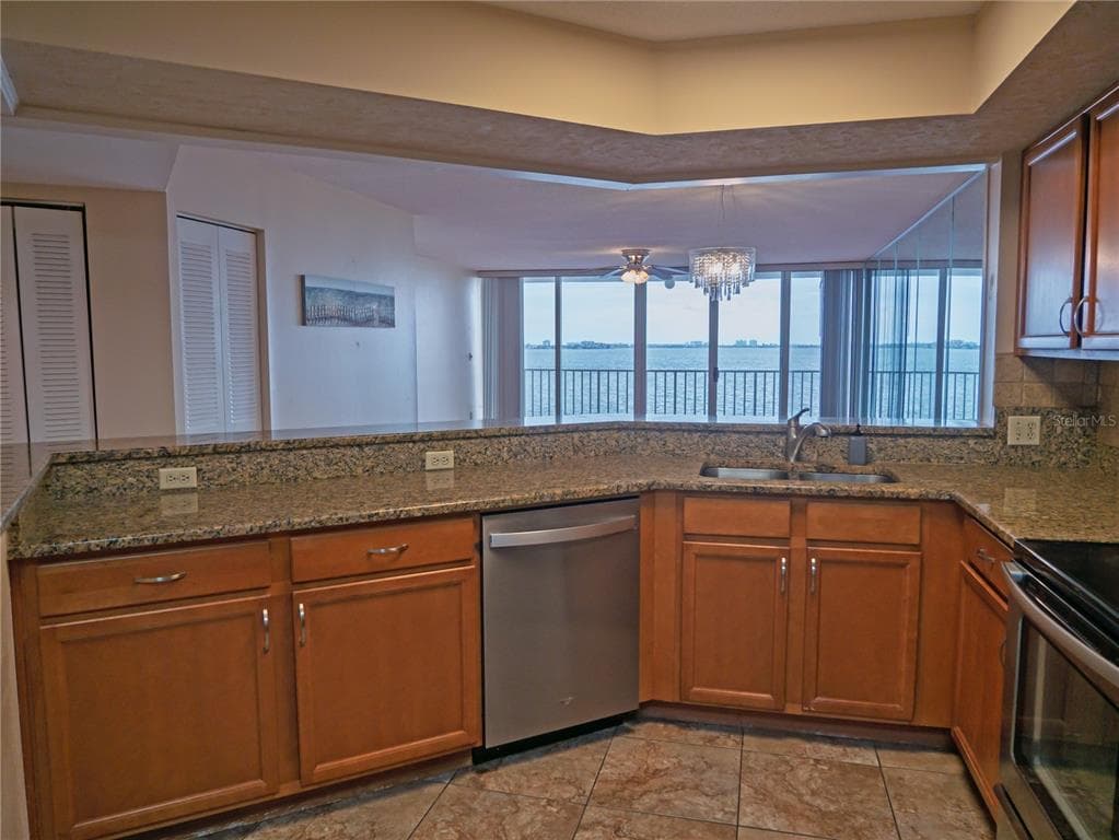 5155 ISLA KEY BOULEVARD S 307 photo 8