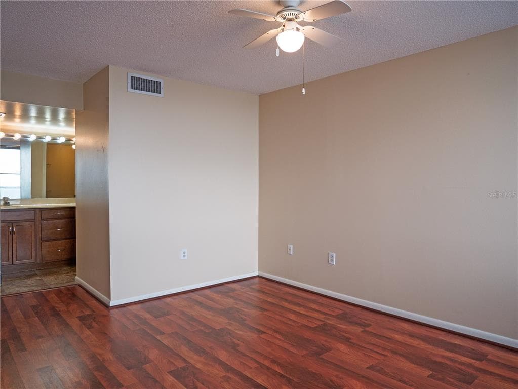 5155 ISLA KEY BOULEVARD S 307 photo 21