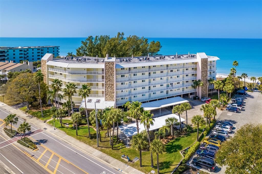 2504 GULF BOULEVARD 304 photo 2