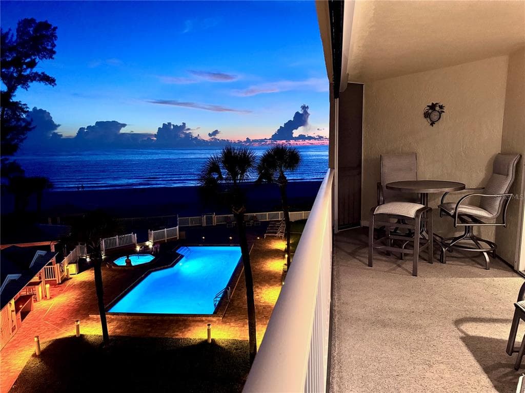 2504 GULF BOULEVARD 304 photo 14