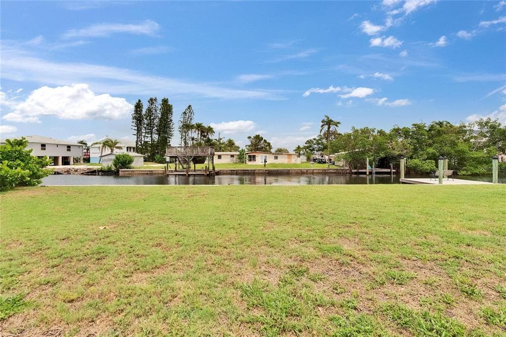 814 SEABREEZE DRIVE photo 16