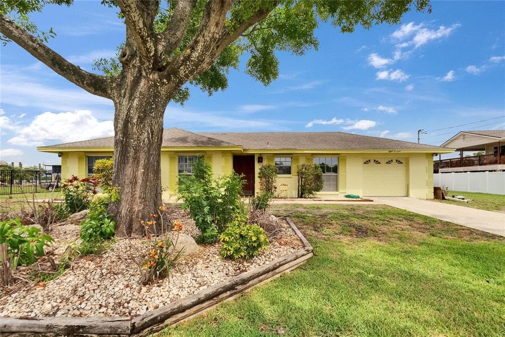 814 SEABREEZE DRIVE photo 9