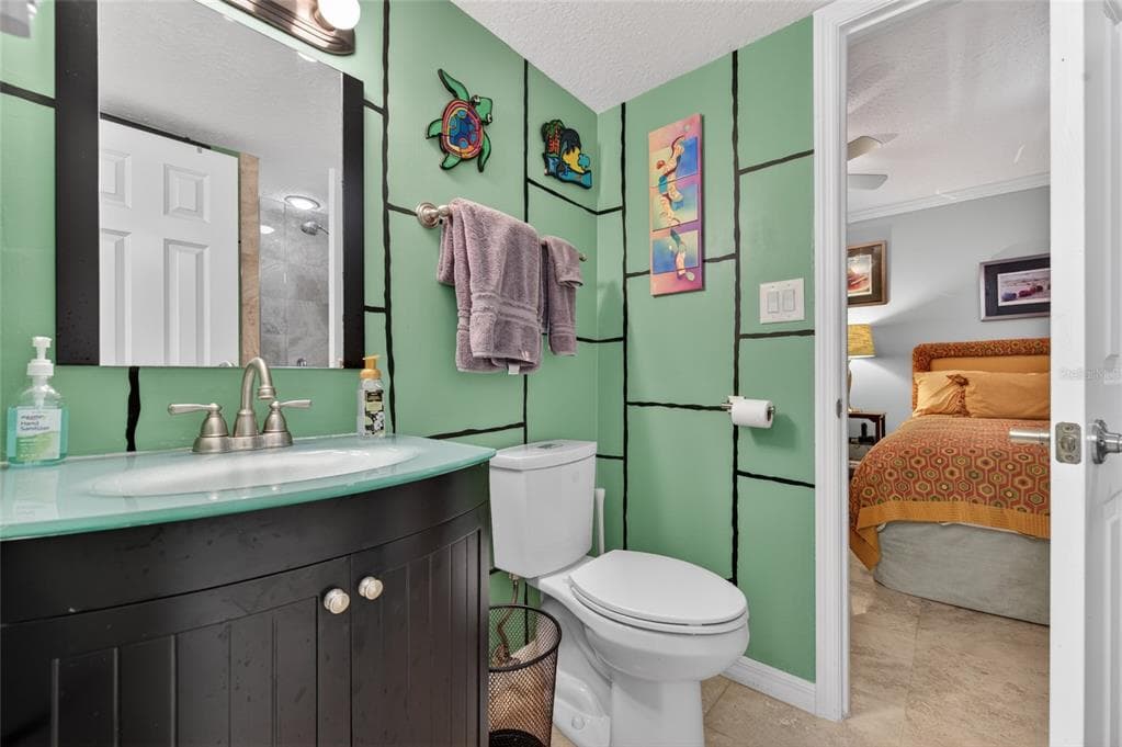 4811 SAXON DRIVE A-203 photo 8