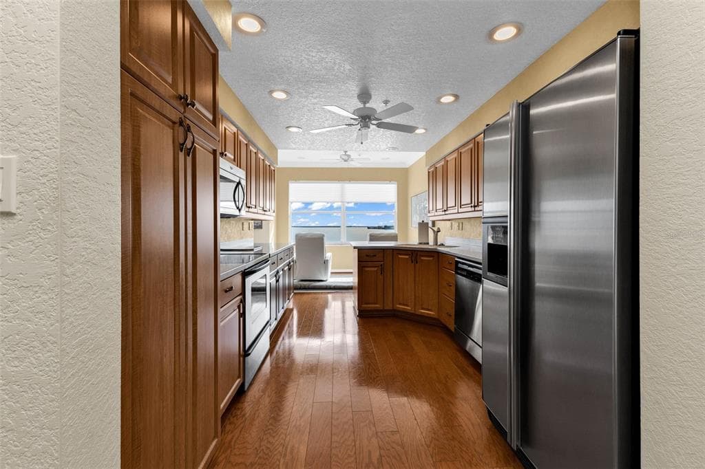200 HARBOR WALK DRIVE 251 photo 13