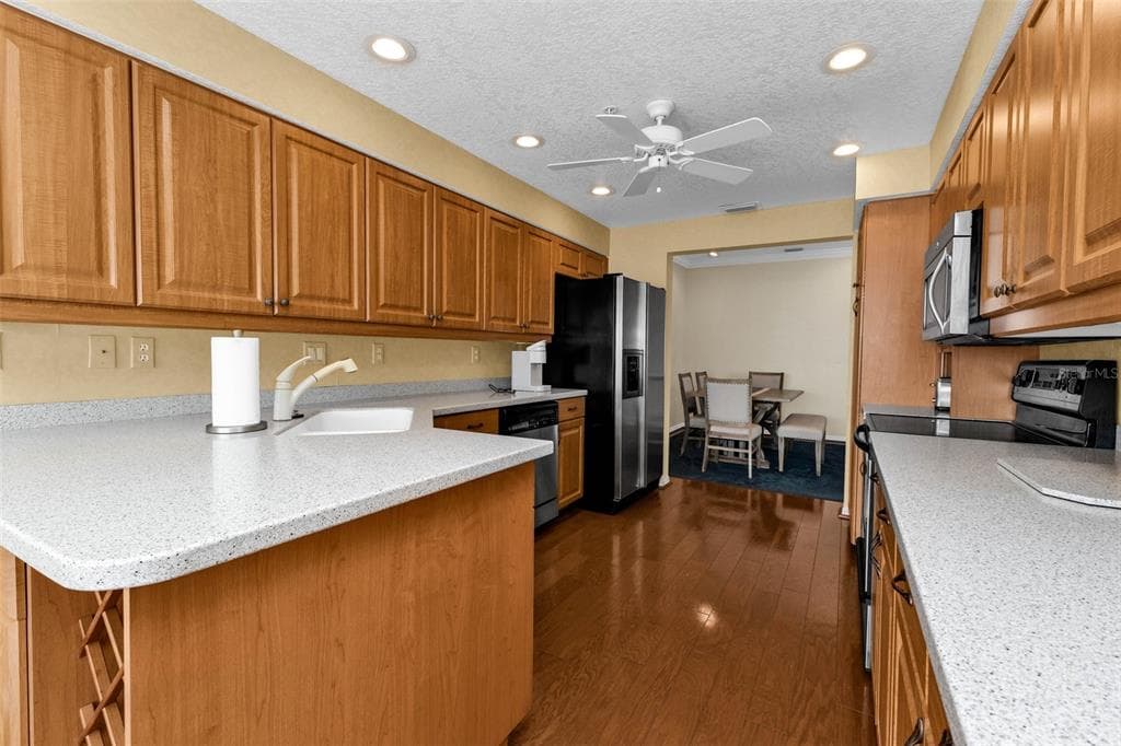 200 HARBOR WALK DRIVE 251 photo 16