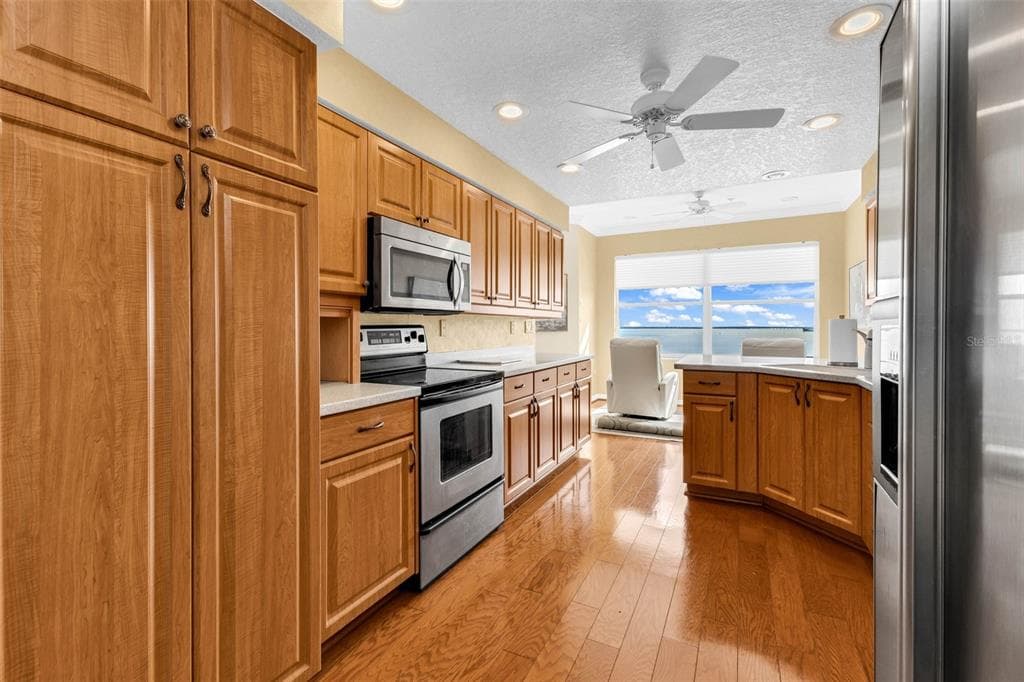 200 HARBOR WALK DRIVE 251 photo 12