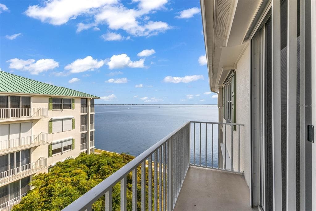 200 HARBOR WALK DRIVE 251 photo 22