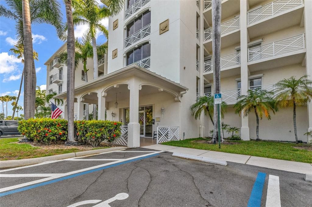 200 HARBOR WALK DRIVE 251 photo 1