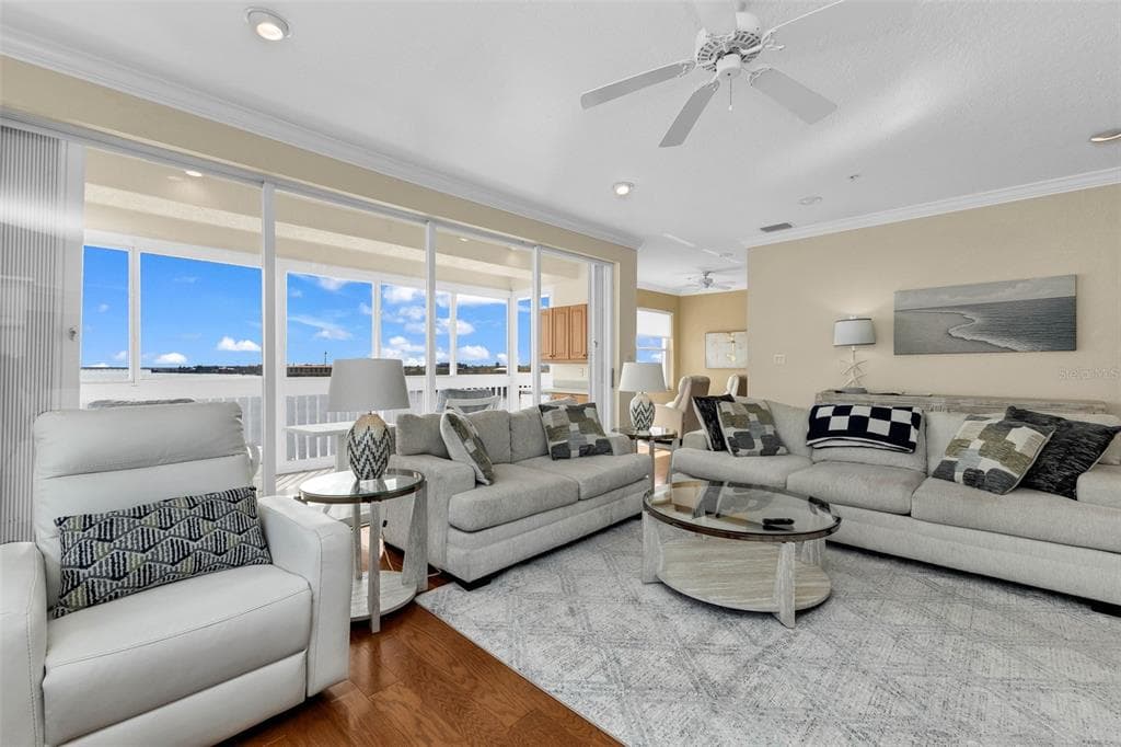 200 HARBOR WALK DRIVE 251 photo 5