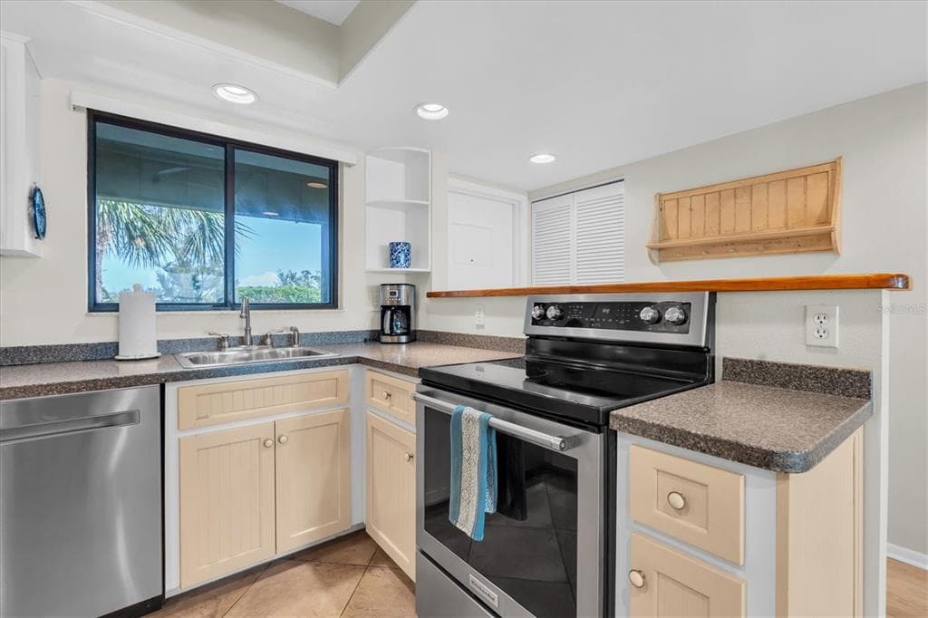 6500 FLOTILLA DRIVE 187 photo 18