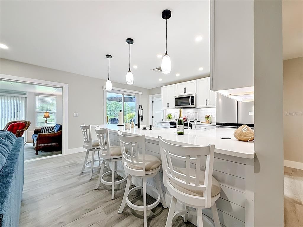 508 SHORE DRIVE photo 7