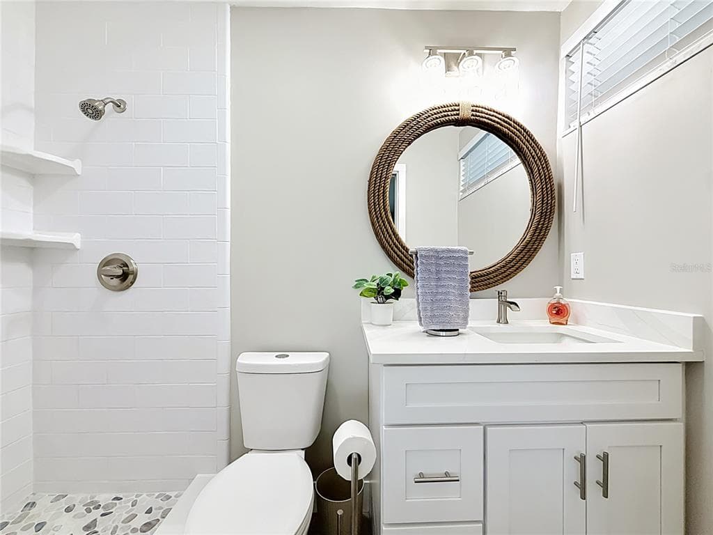 508 SHORE DRIVE photo 15