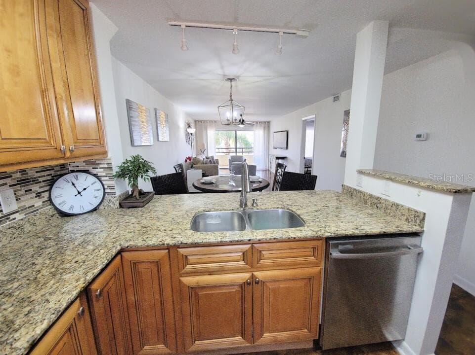106 1ST STREET E 215 photo 23