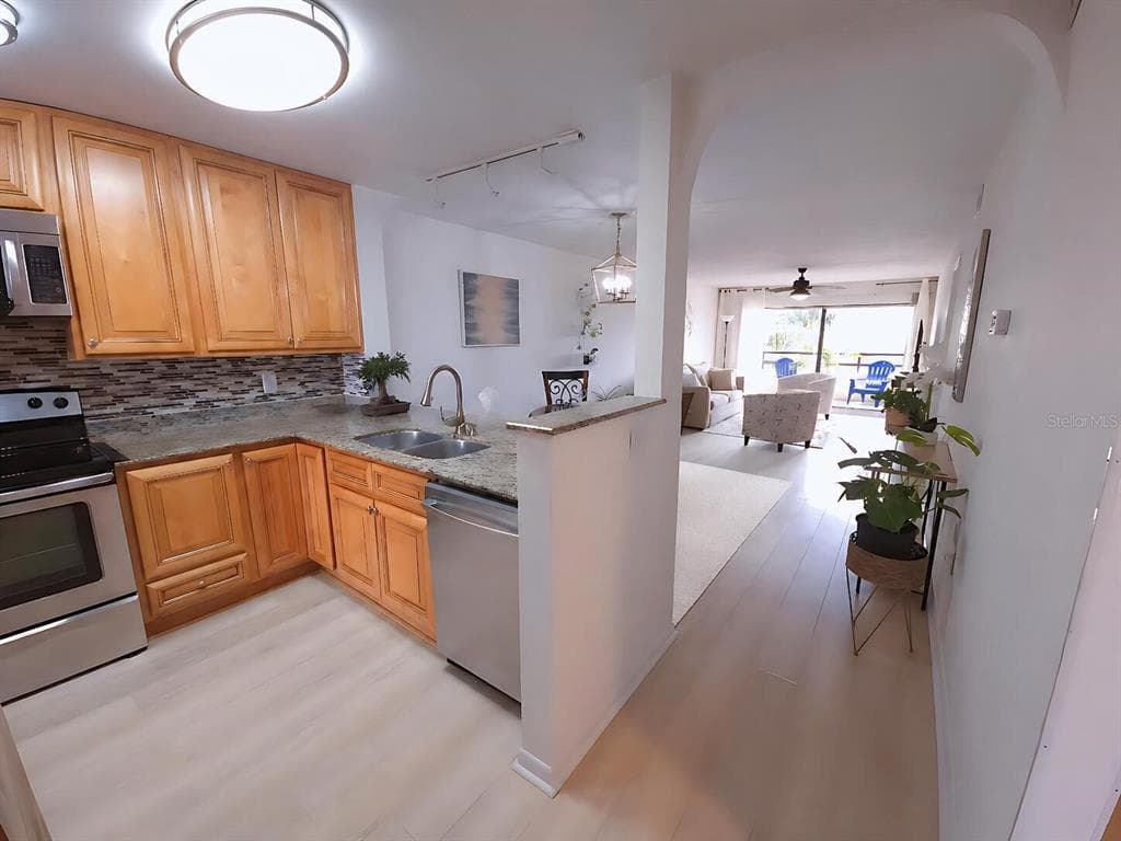 106 1ST STREET E 215 photo 24