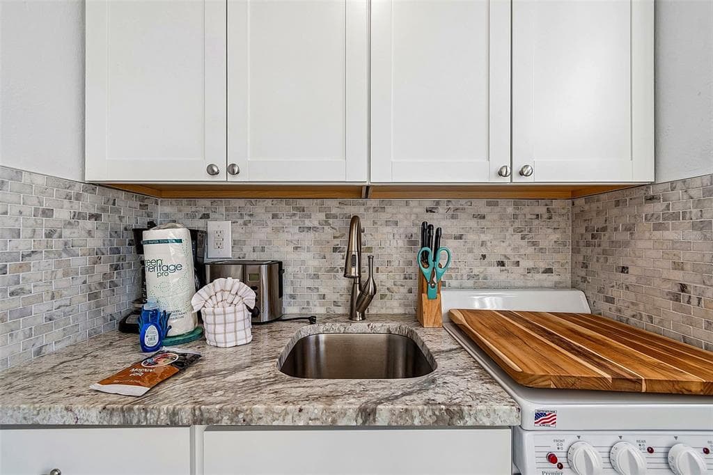 11730 GULF BOULEVARD 29 photo 8