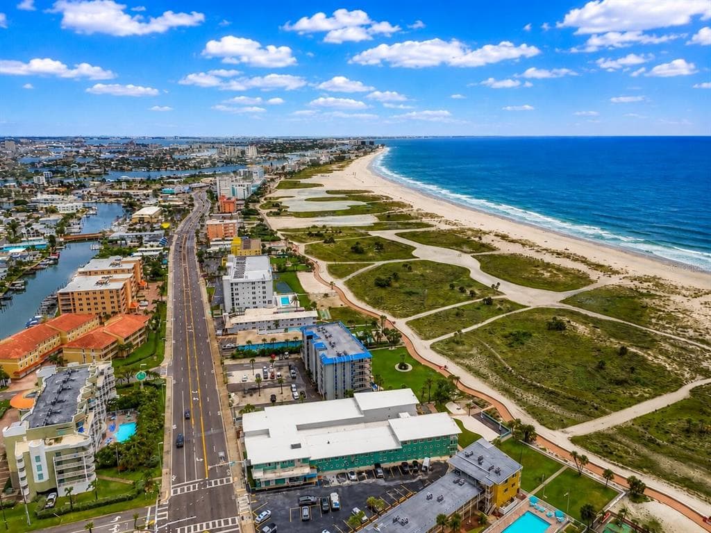 11730 GULF BOULEVARD 31 photo 20