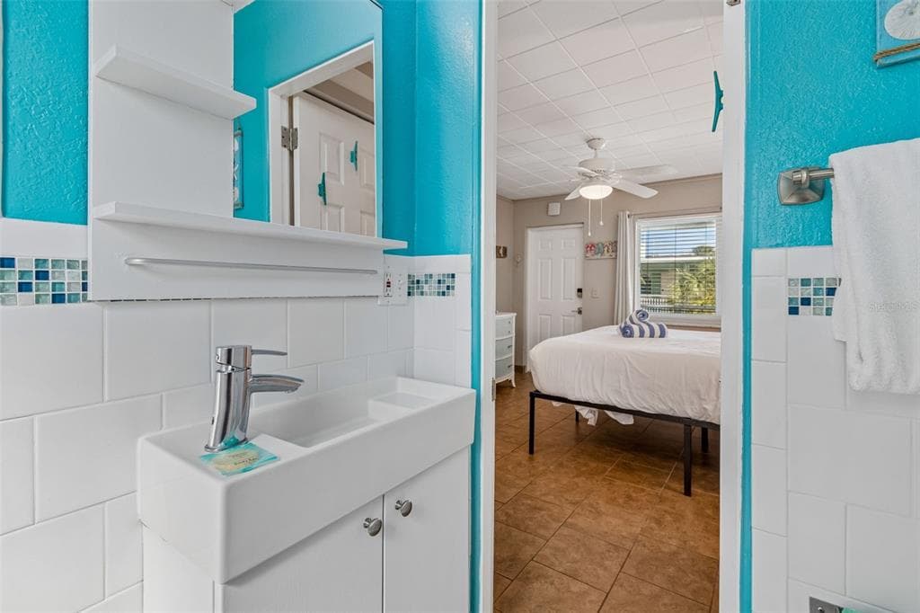 11730 GULF BOULEVARD 31 photo 10