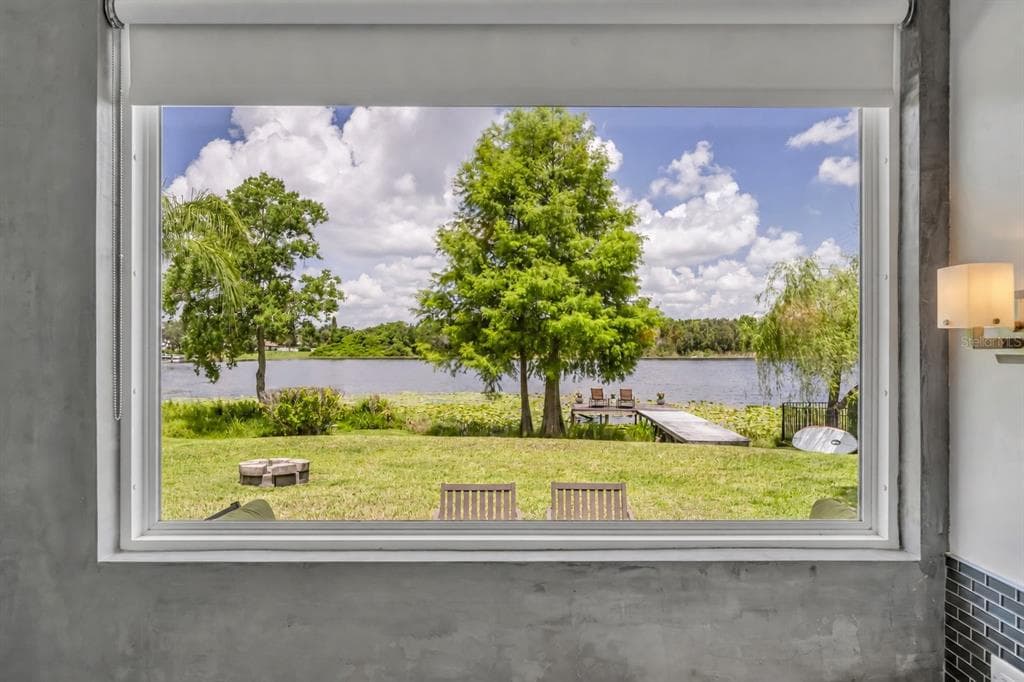 1841 LAKE SPIER DRIVE photo 17