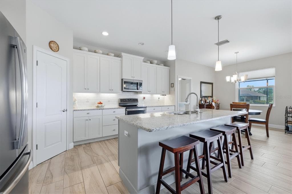 48 LONG MEADOW LANE photo 15