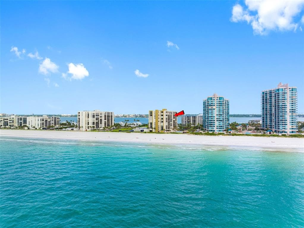1480 GULF BOULEVARD 1011 photo 2