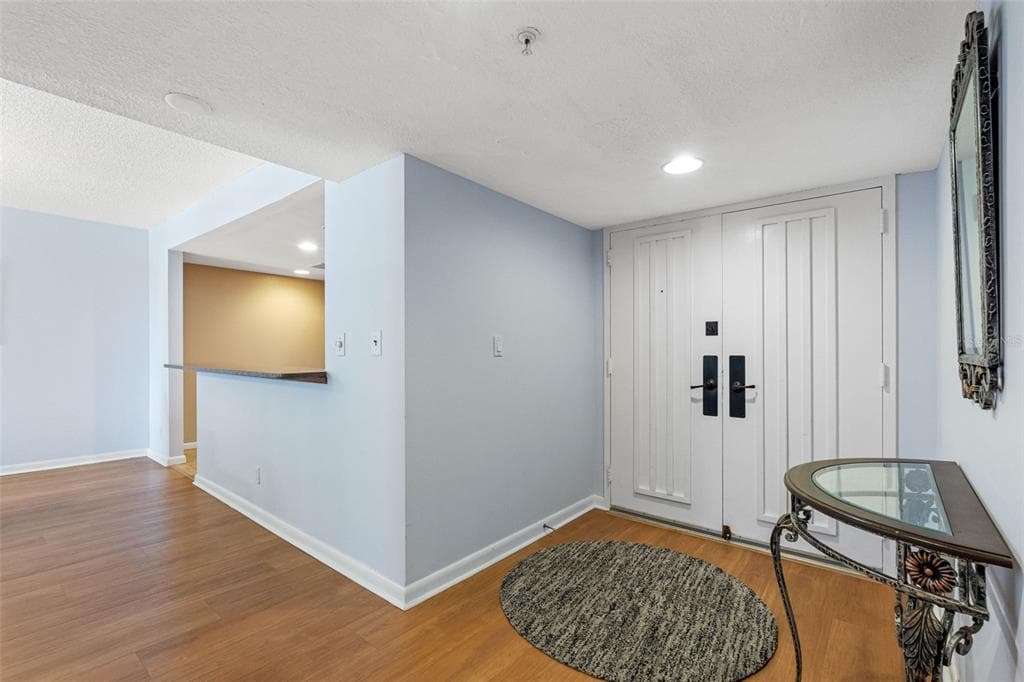 1480 GULF BOULEVARD 1011 photo 4