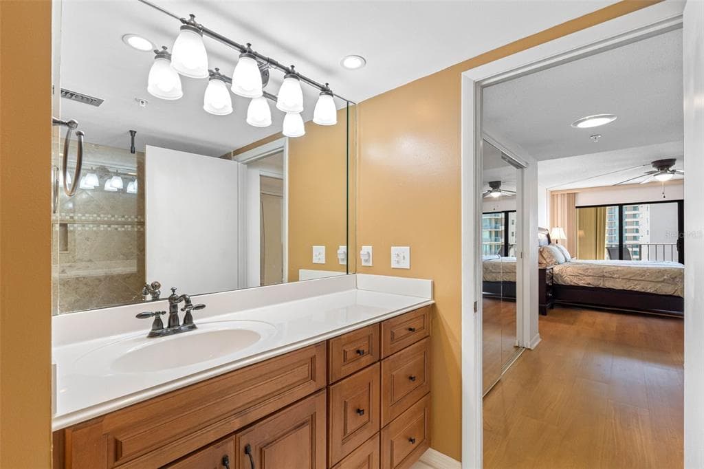 1480 GULF BOULEVARD 1011 photo 25