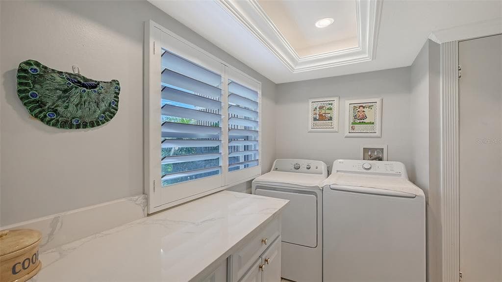 4325 GULF OF MEXICO DRIVE 103 photo 9