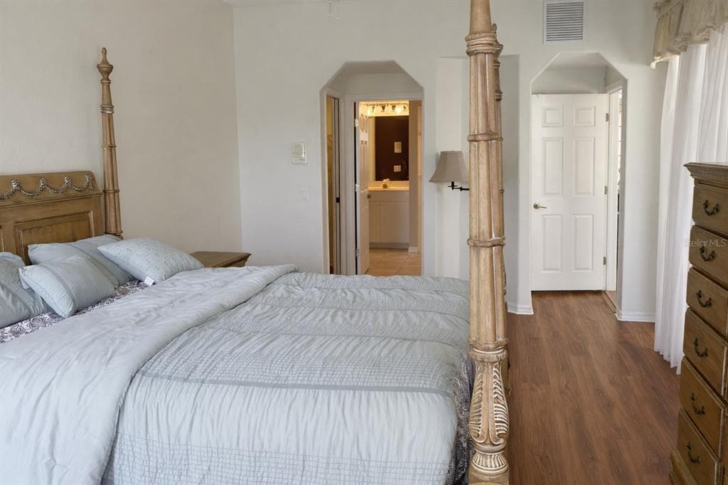 18146 AVONSDALE CIRCLE photo 7