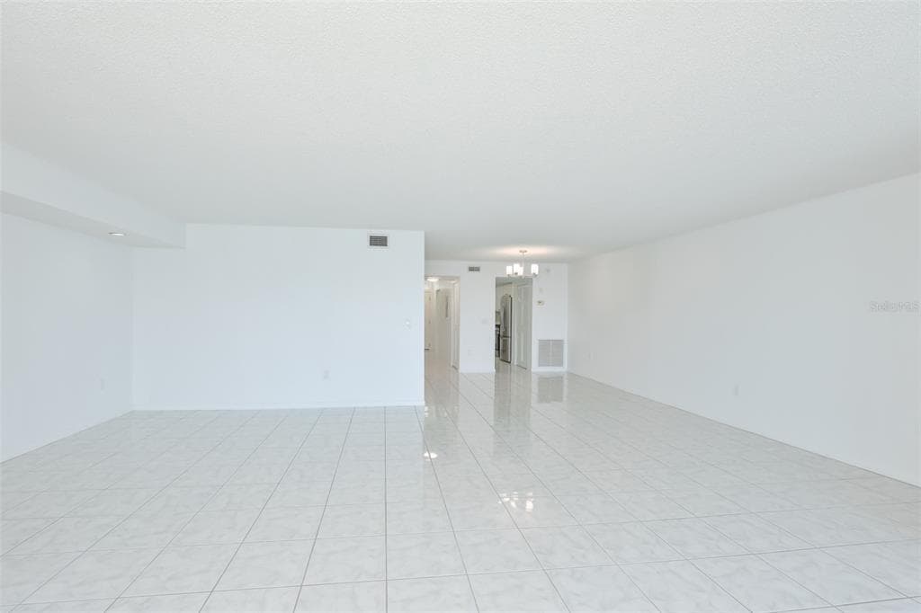 5980 SHORE BOULEVARD S 907 photo 11