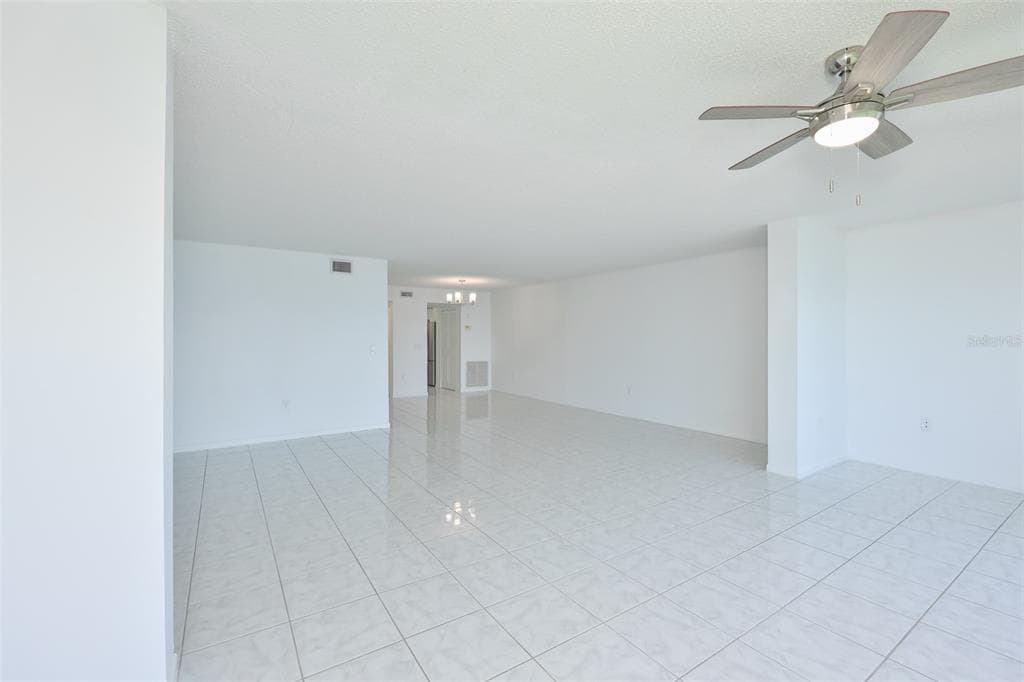 5980 SHORE BOULEVARD S 907 photo 8
