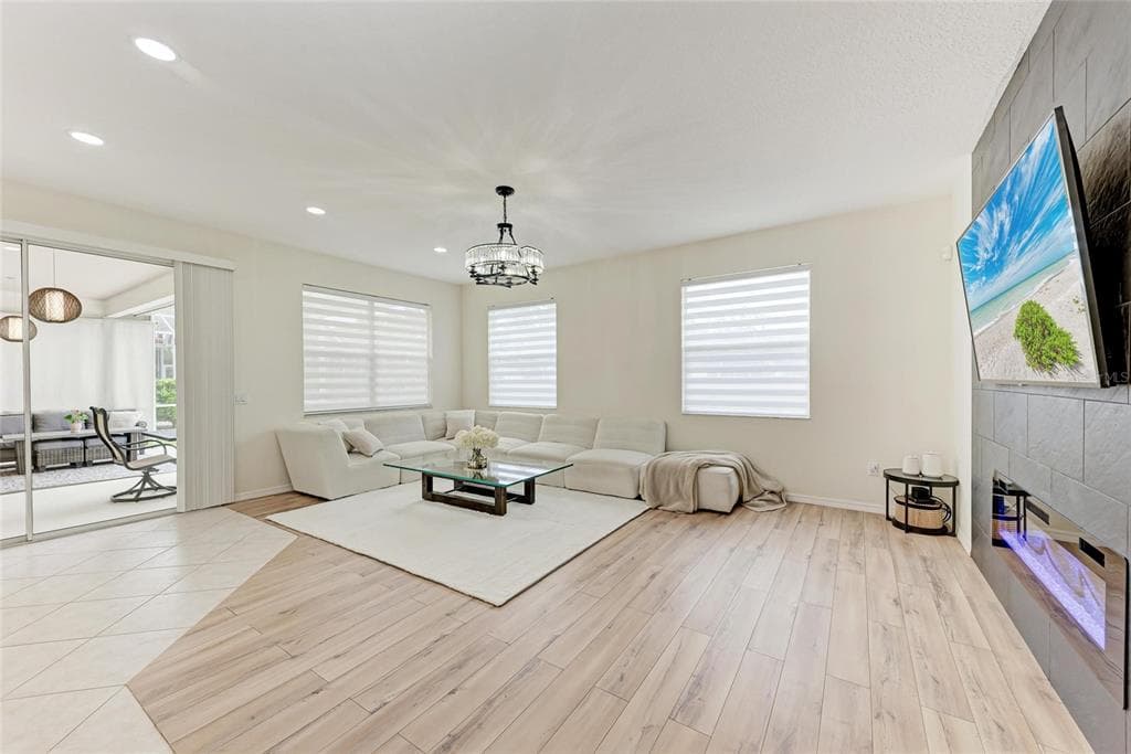 7327 38TH COURT EAST photo 11