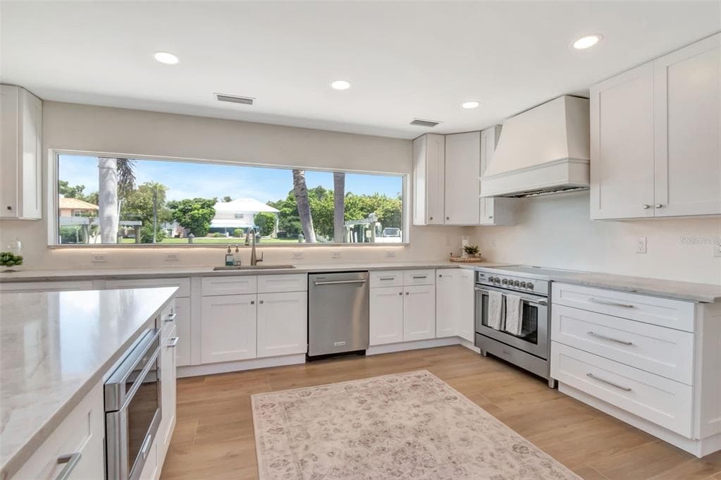 4927 W MELROSE AVENUE N photo 12