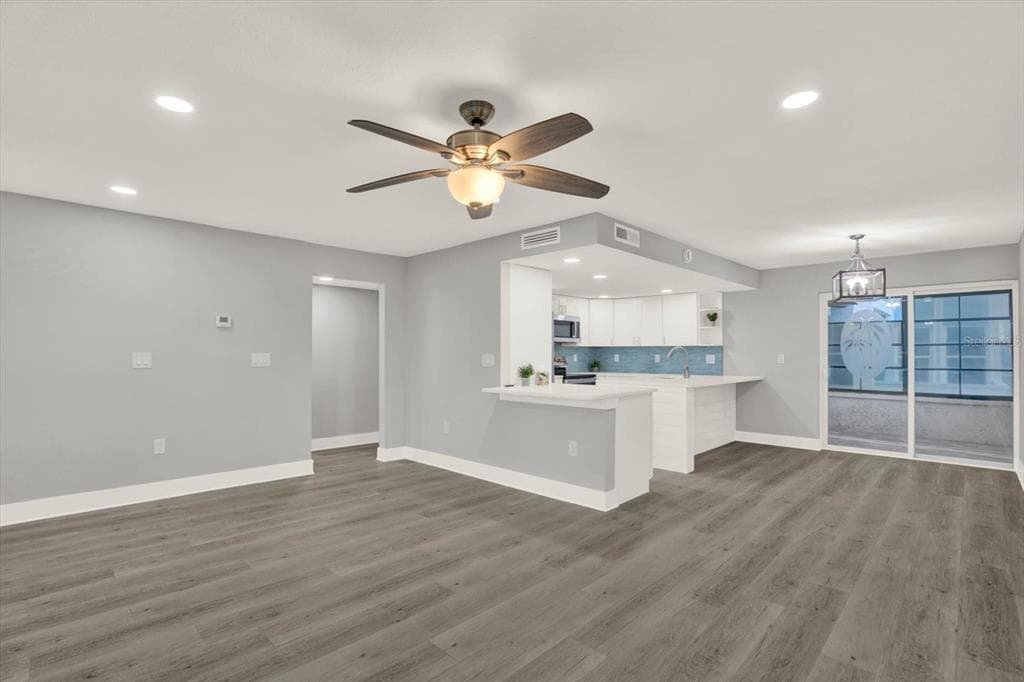 337 REX PLACE A photo 8