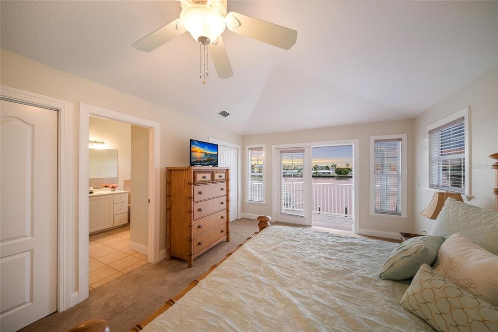 532 70TH STREET photo 23