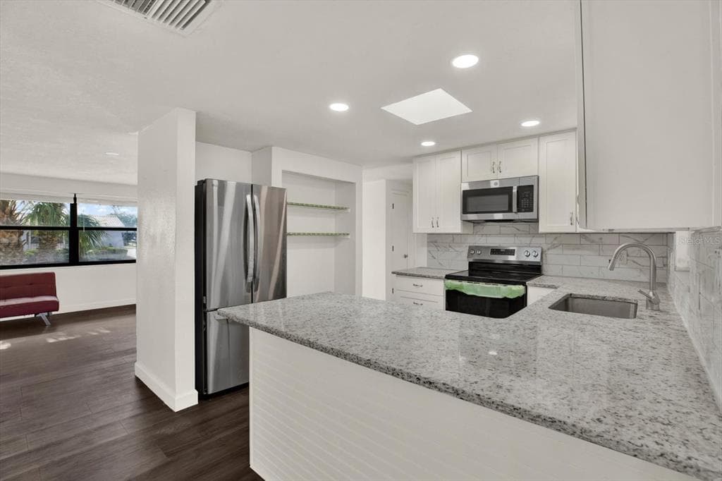 13605 GARRIS DRIVE photo 12