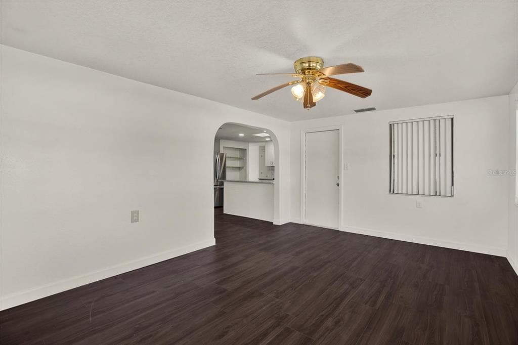 13605 GARRIS DRIVE photo 8
