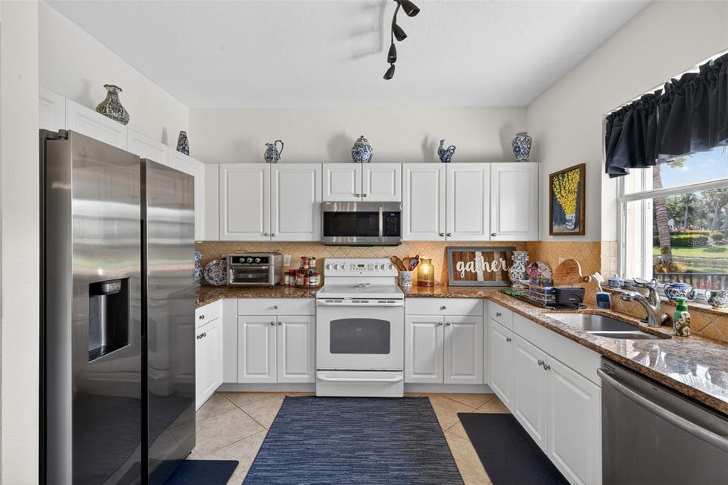 10284 CREPE JASMINE LANE photo 10