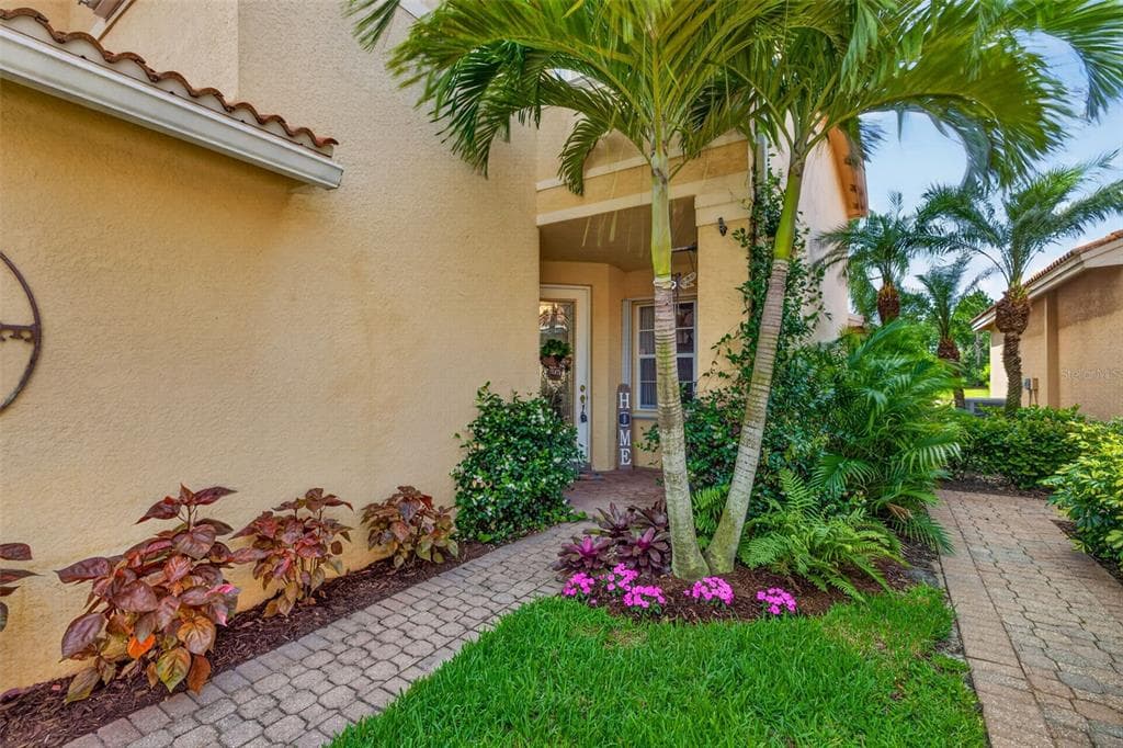 10284 CREPE JASMINE LANE photo 4