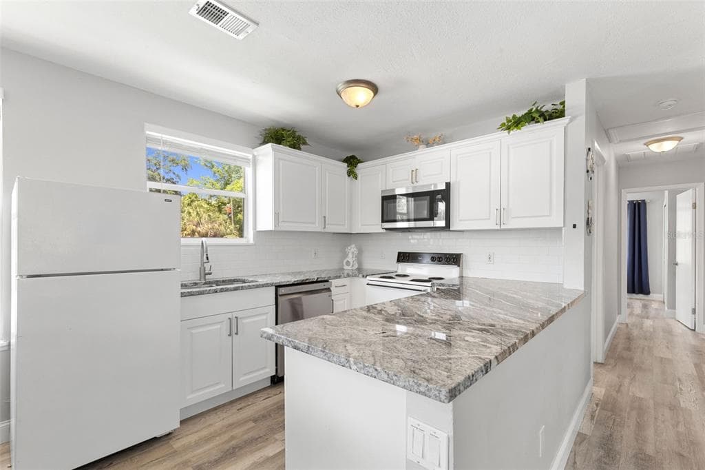 6183 WAVERLY ROAD photo 6
