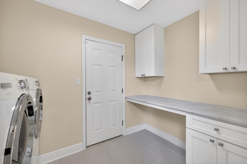 3640 HARBORVIEW COURT photo 13
