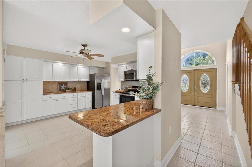 3640 HARBORVIEW COURT photo 17