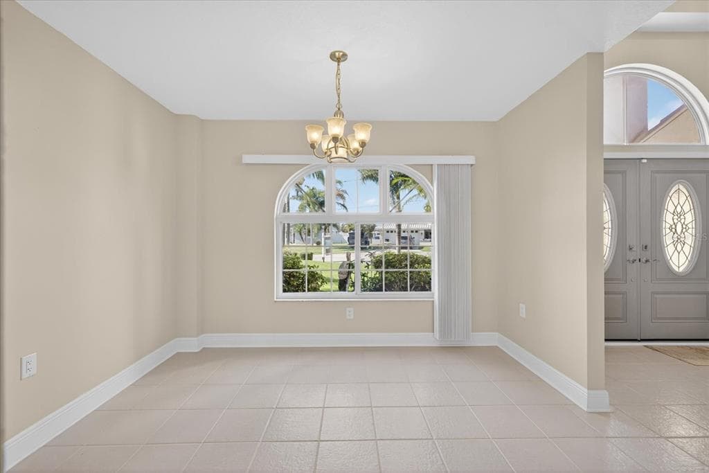 3640 HARBORVIEW COURT photo 10