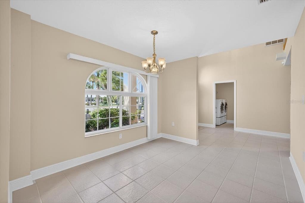 3640 HARBORVIEW COURT photo 11