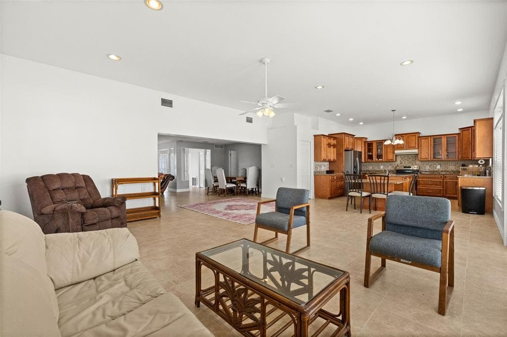 710 116TH AVENUE photo 20