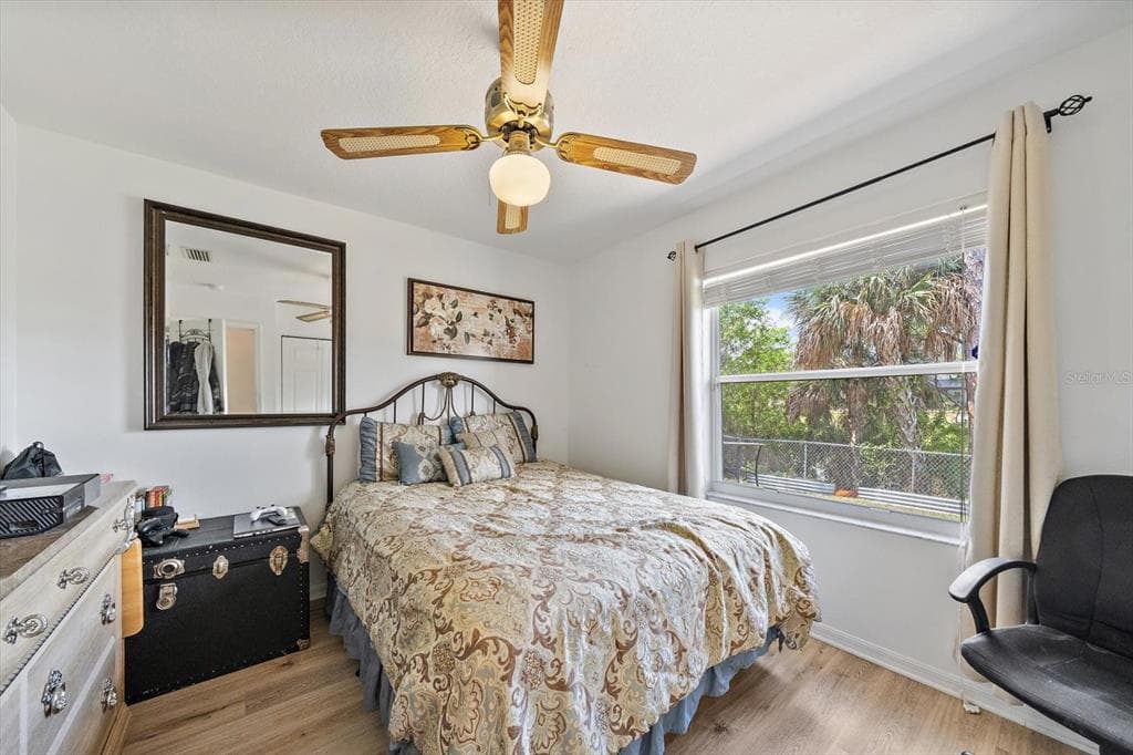 1687 WISE DRIVE photo 24