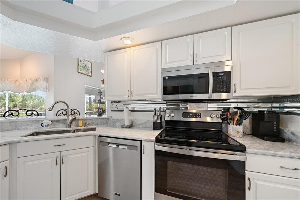 1687 WISE DRIVE photo 8
