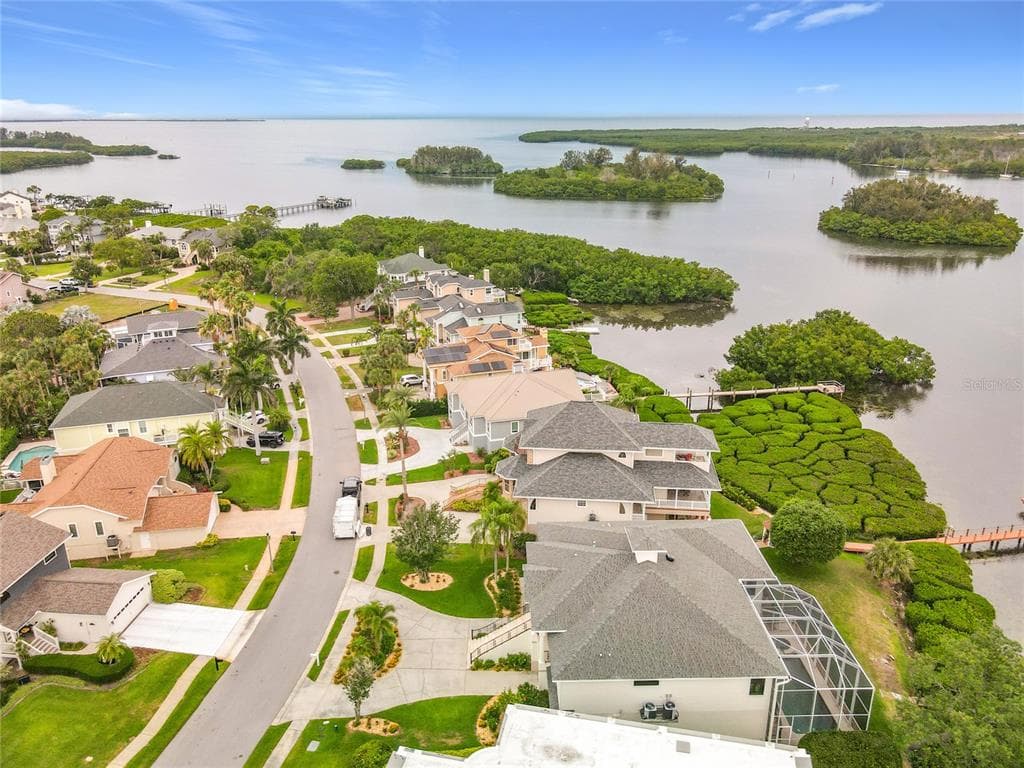 2021 NORTH POINTE ALEXIS DRIVE photo 4