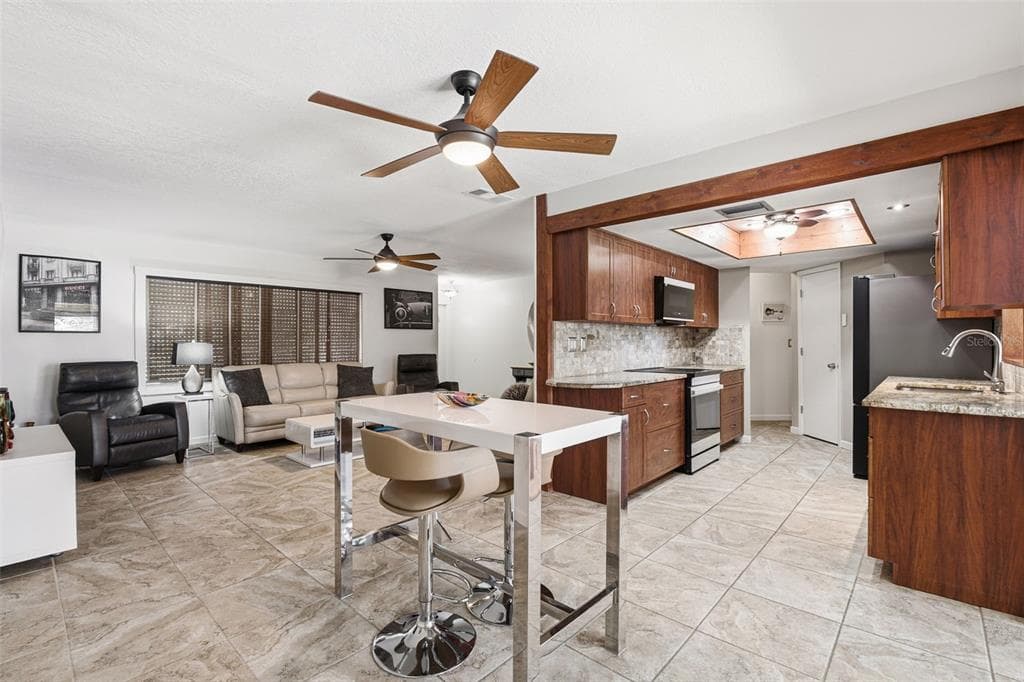 18881 MCGRATH CIRCLE photo 24